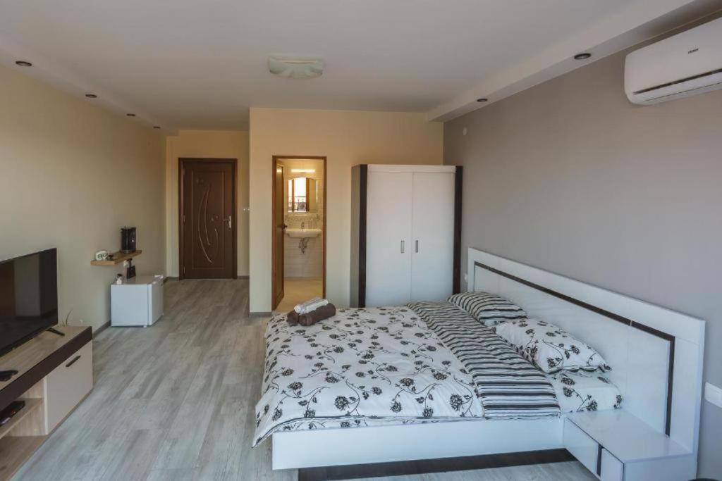 Victoria Hotel Rooms & Victoria Apartment Veliko Tarnovo Luaran gambar